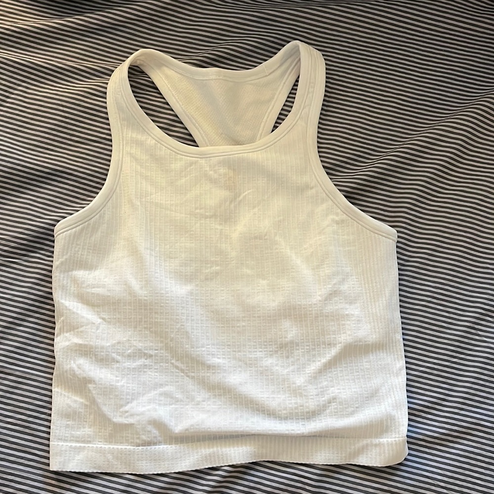 Lululemon ebb to street crop tank